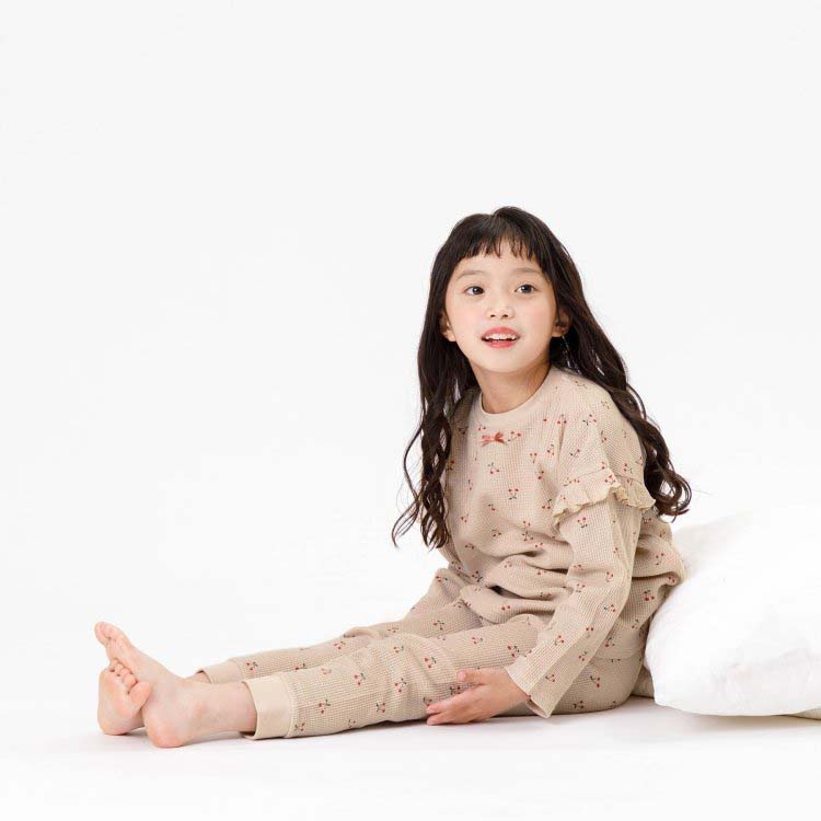 子供服 かぶり総柄パジャマ（さくらんぼ柄） / Ampersand 