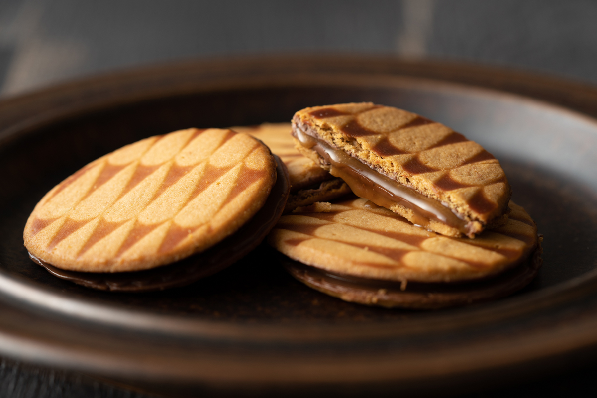 内祝いや手土産にもおすすめ！待ち時間なしで買える人気のキャラメルサンドクッキーを紹介！